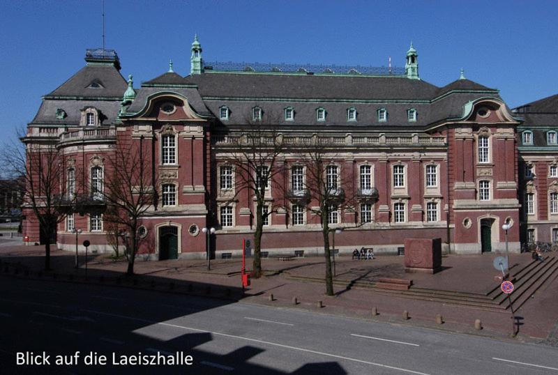 Frauenhotel Hanseatin - Women Only Hamburg Exterior photo